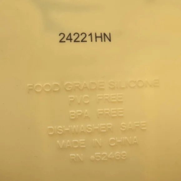 Children's silicone bibs - Picture 6 of 6